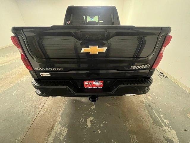 Used 2022 Dark Ash Metallic Chevrolet High Country image 7