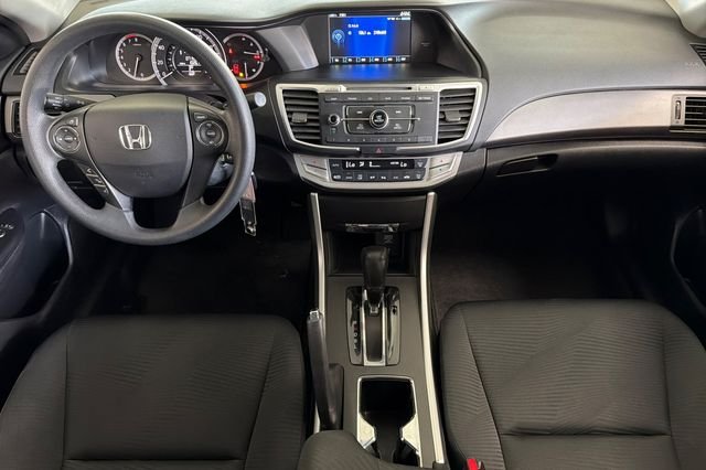 Used 2015 Modern Steel Metallic Honda LX image 17