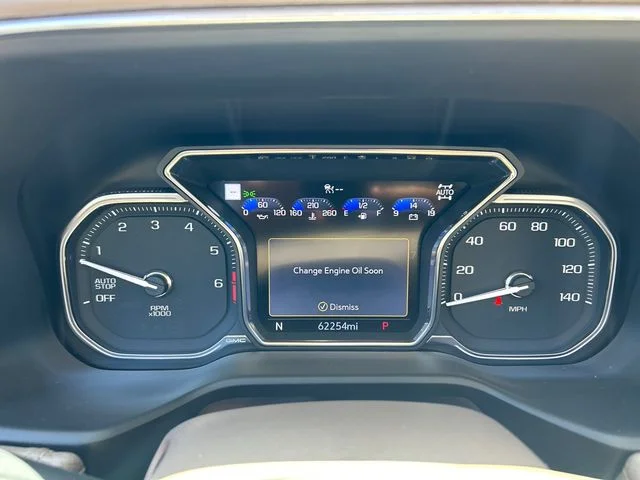 Used 2021 Beige GMC Denali image 9