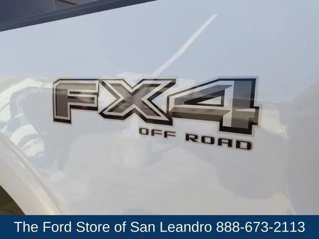 Used 2025 Oxford White Ford XLT image 7