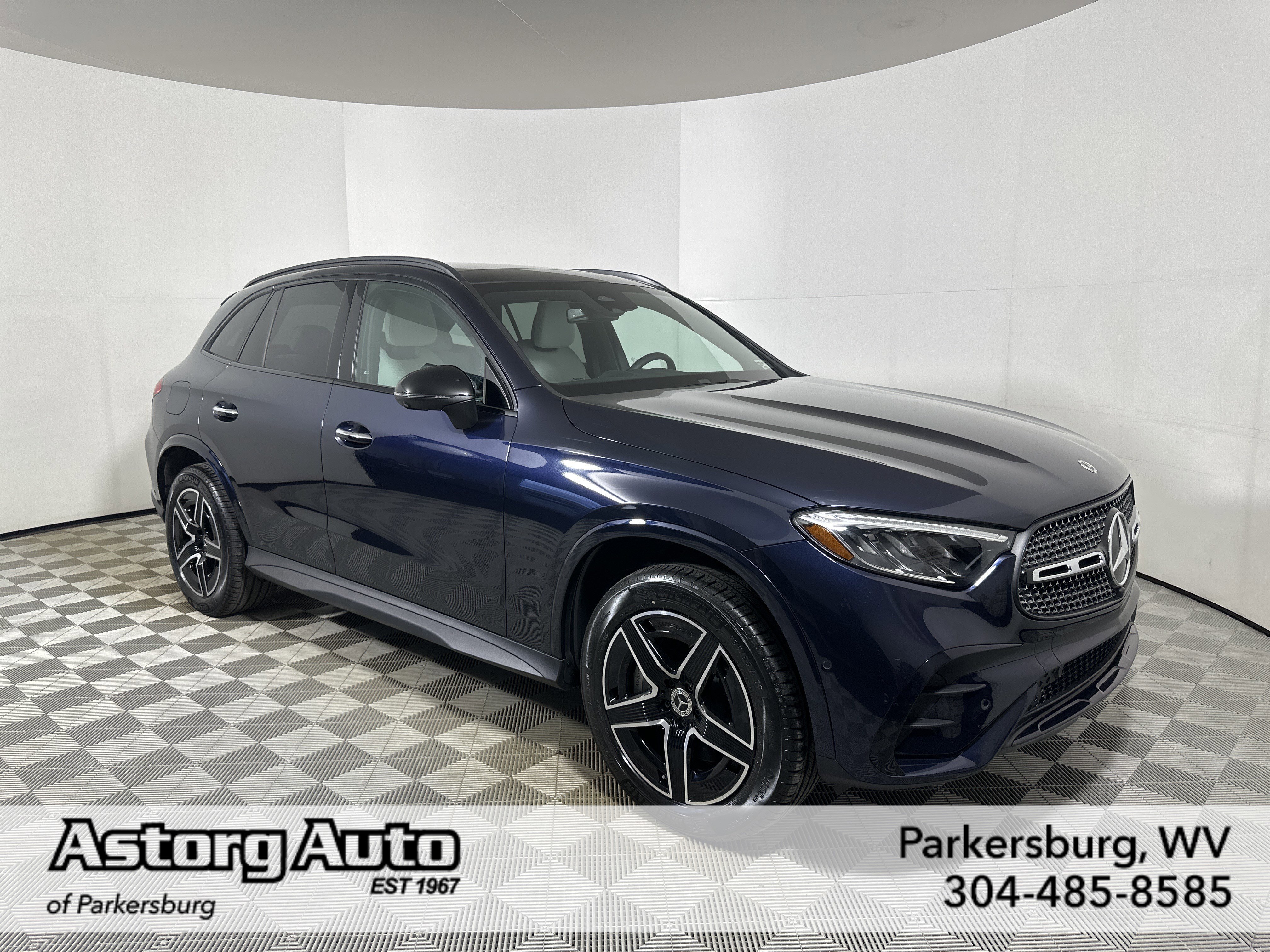 2023 Mercedes-Benz GLC GLC 300 4MATIC's photo