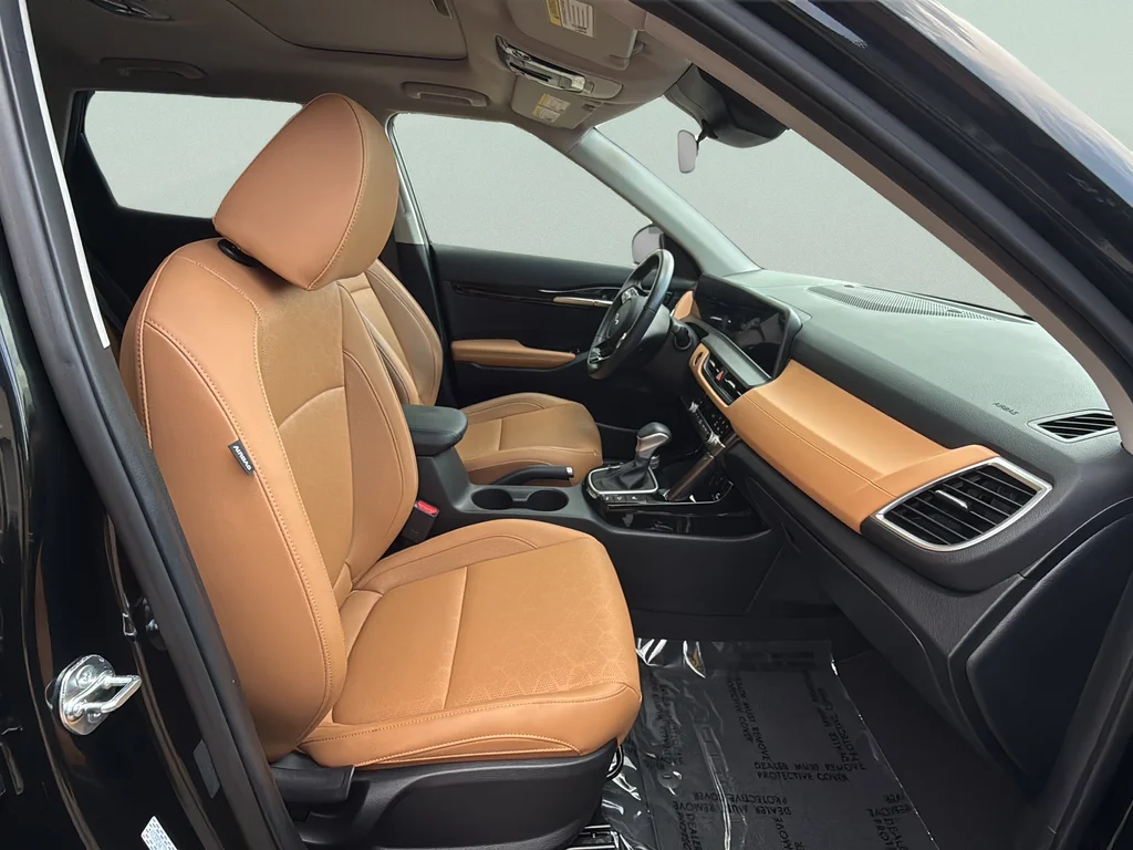 Certified Used 2025 Fusion Black Kia EX image 21