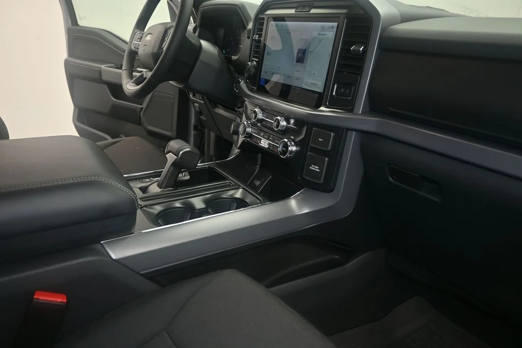 New 2026 Iconic Silver Metallic Ford XLT image 12