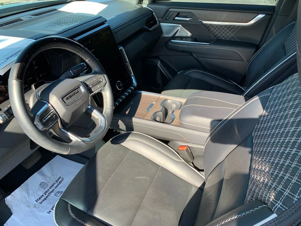 Used 2025 Black GMC Denali image 11