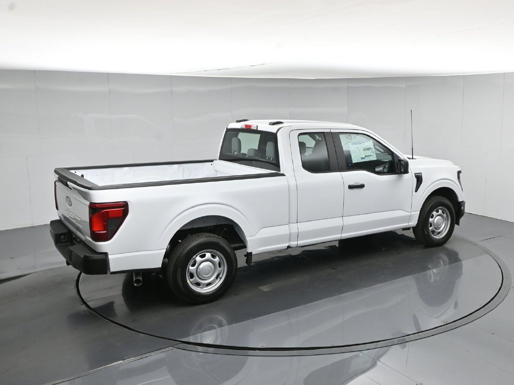 New 2026 Oxford White Ford XL image 39