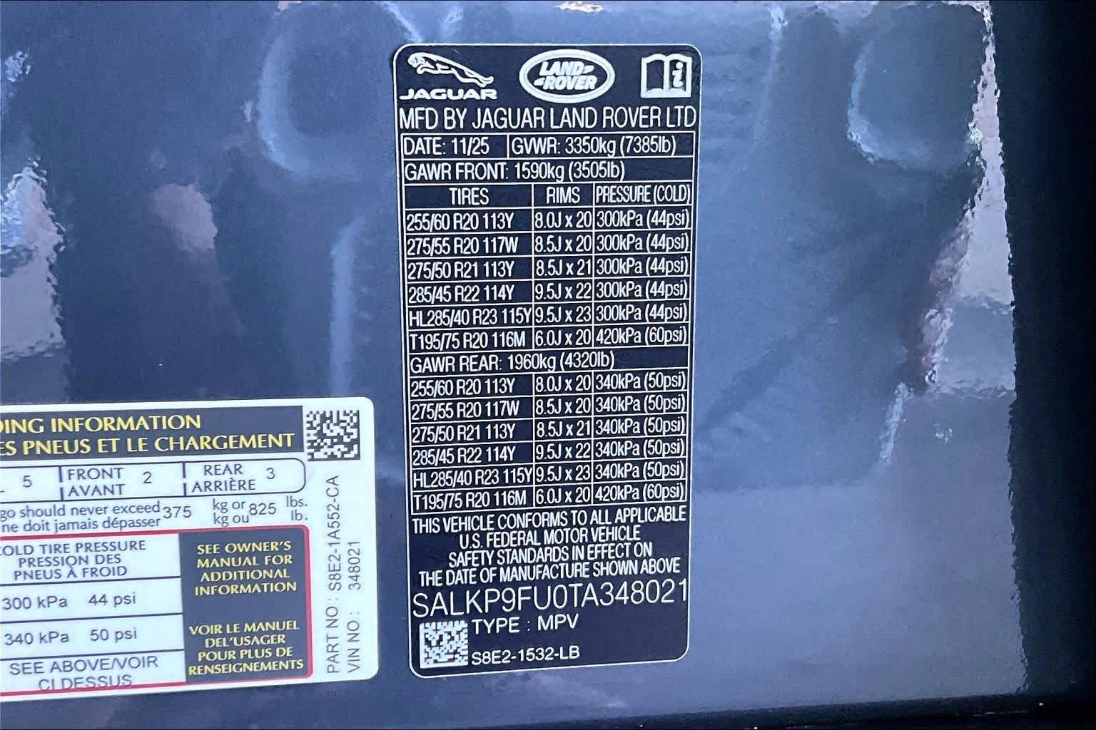 New 2026 Varesine Blue Metallic Land Rover SE image 21