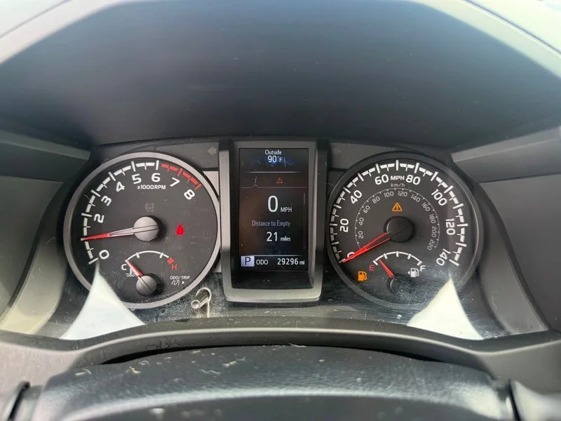 Used 2023 Silver Toyota SR image 7