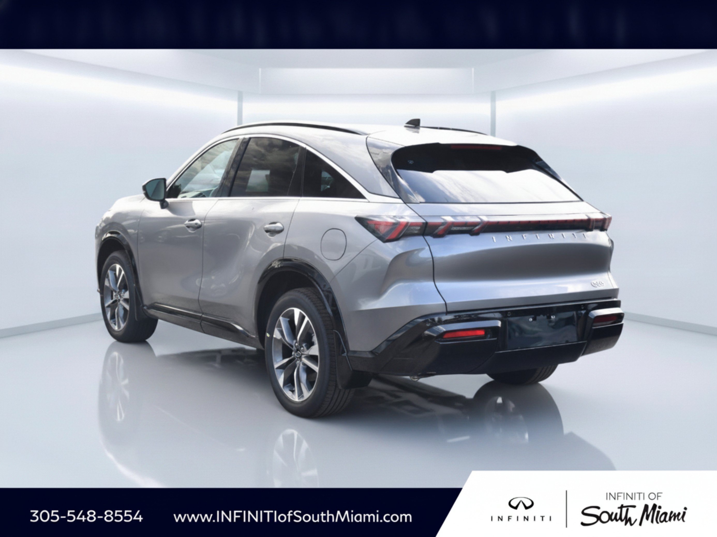 New 2027 GRAPHITE SHADOW INFINITI Luxe AWD image 6