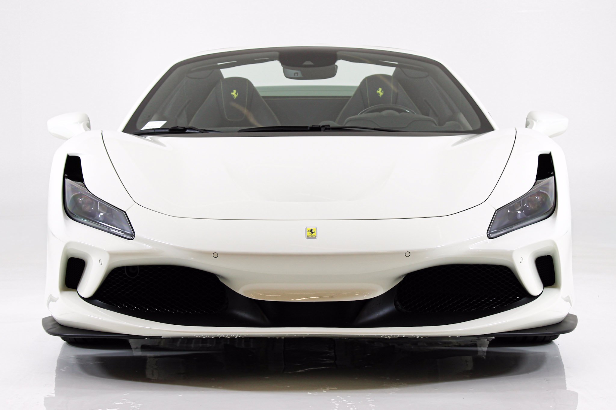 Used 2022 White Ferrari  image 20