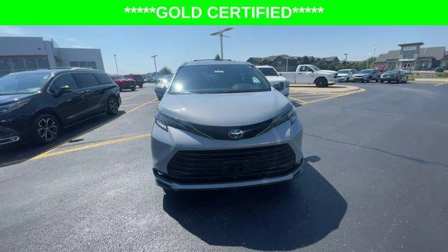 Certified Used 2022 CEMENT Toyota  image 5