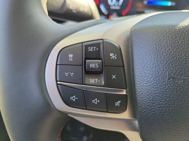 Used 2025 Carbonized Gray Metallic Ford Active image 5