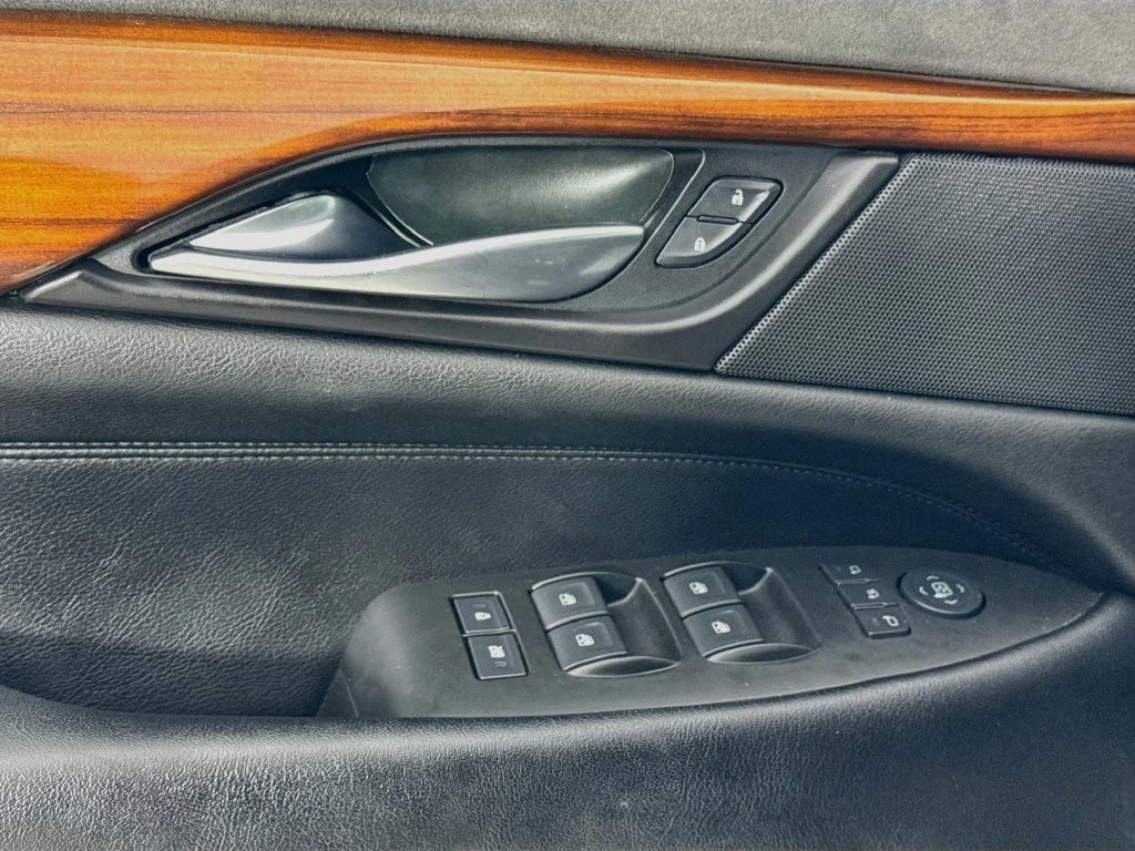 Used 2017 Blue Cadillac Premium image 23
