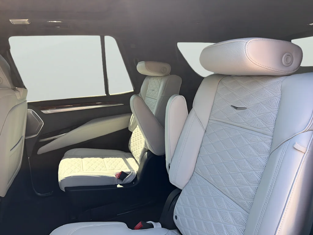 2026 Cadillac Escalade Platinum Sport - Photo 33