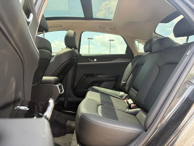2025 Kia K5 EX - Photo 13