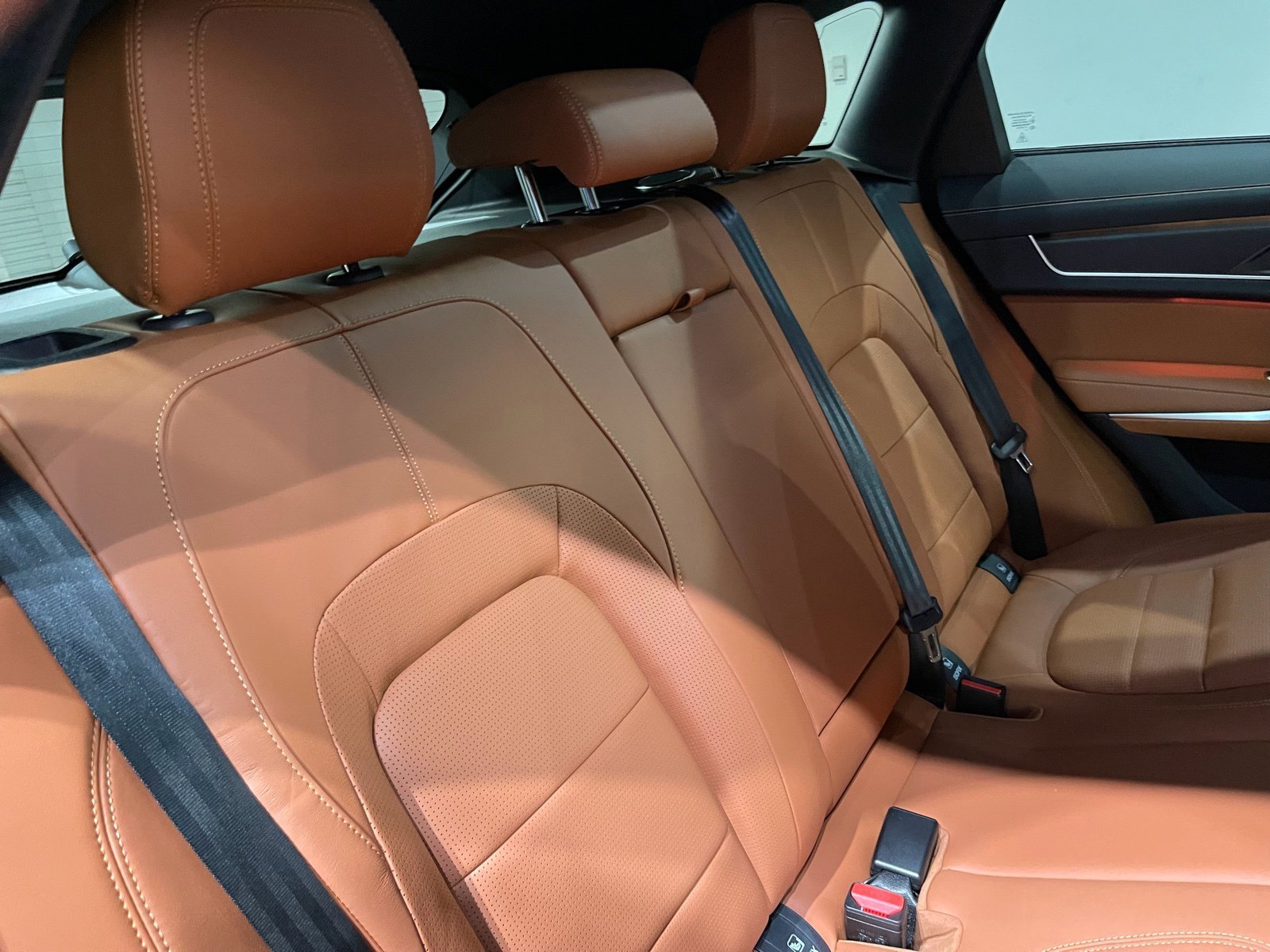 2026 Jaguar F-Pace R-Dynamic S - Photo 23