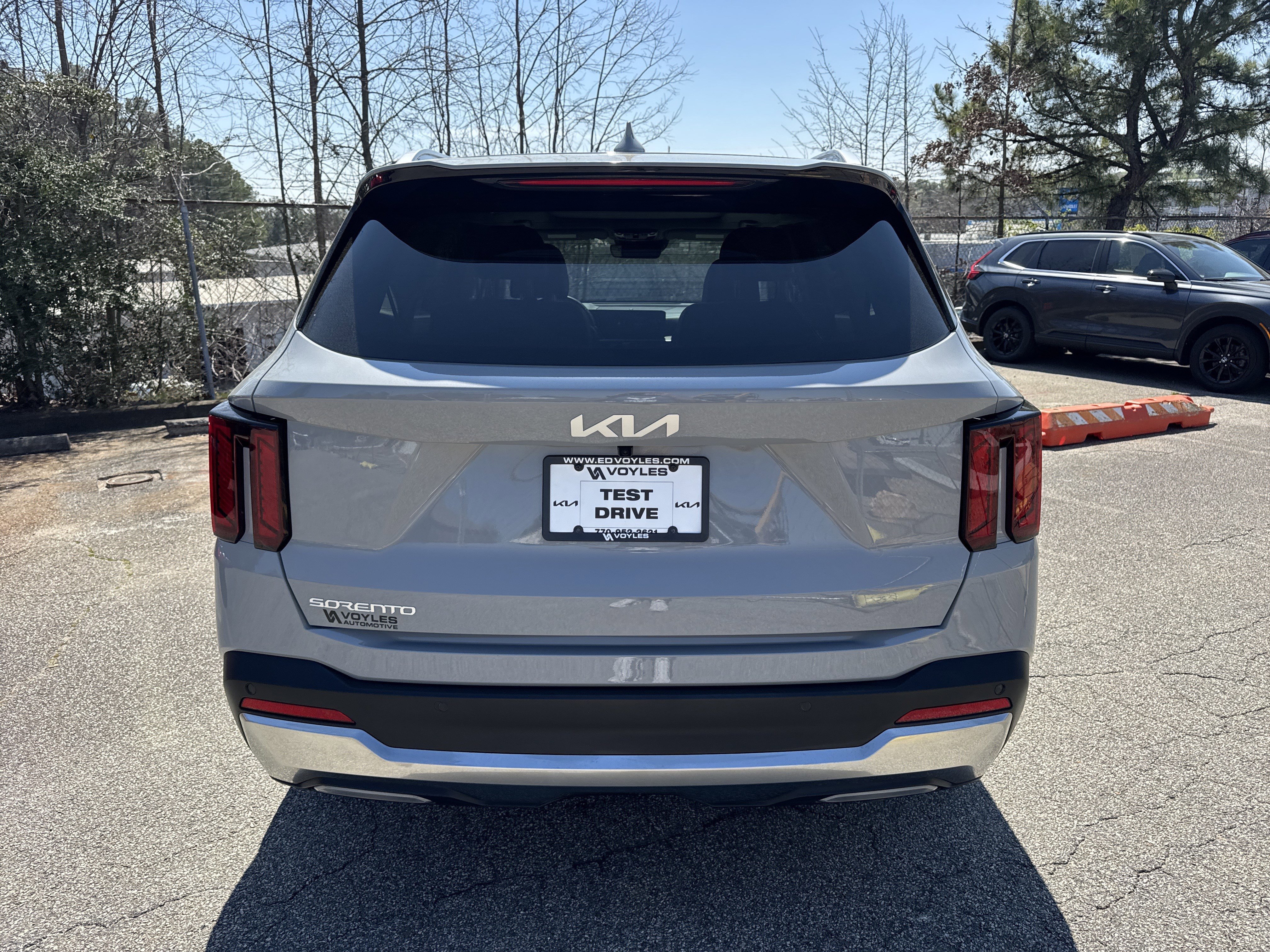 Certified Used 2025 Wolf Gray Kia EX image 6
