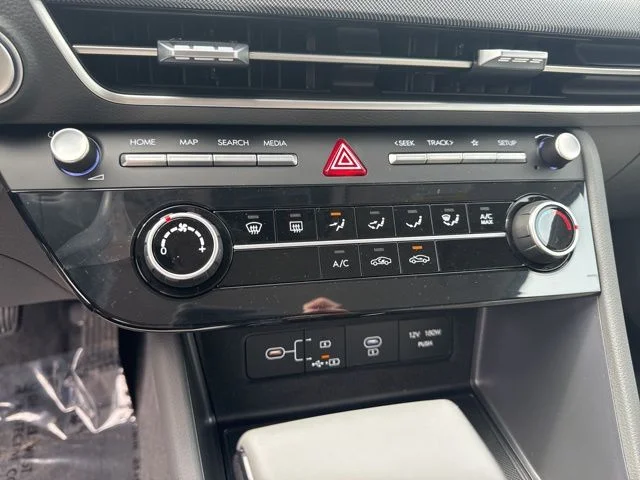 2025 Hyundai Sonata SE - Photo 26
