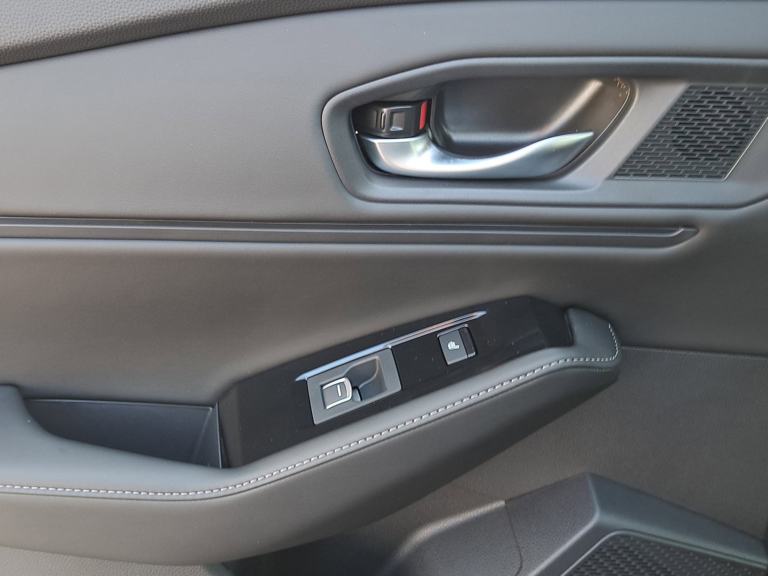 New 2026 Urban Gray Pearl Honda Touring image 13