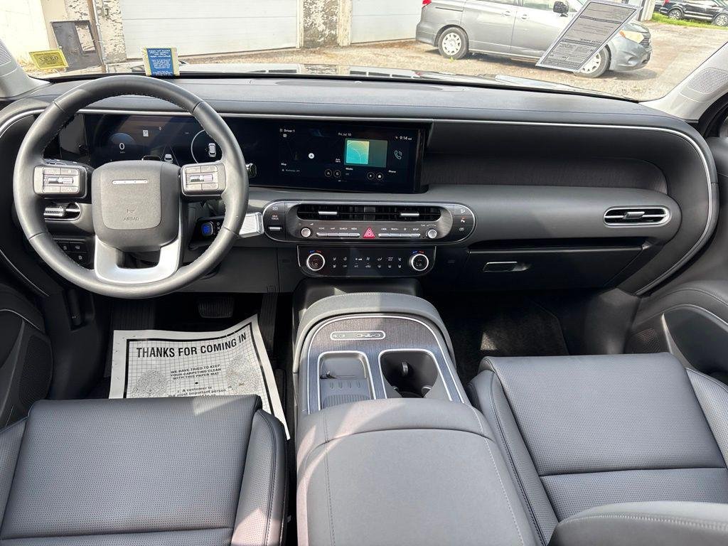 New 2026 Black Hyundai SEL Premium AWD image 17