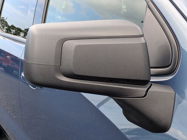 Used 2024 Downpour Metallic GMC Elevation image 10