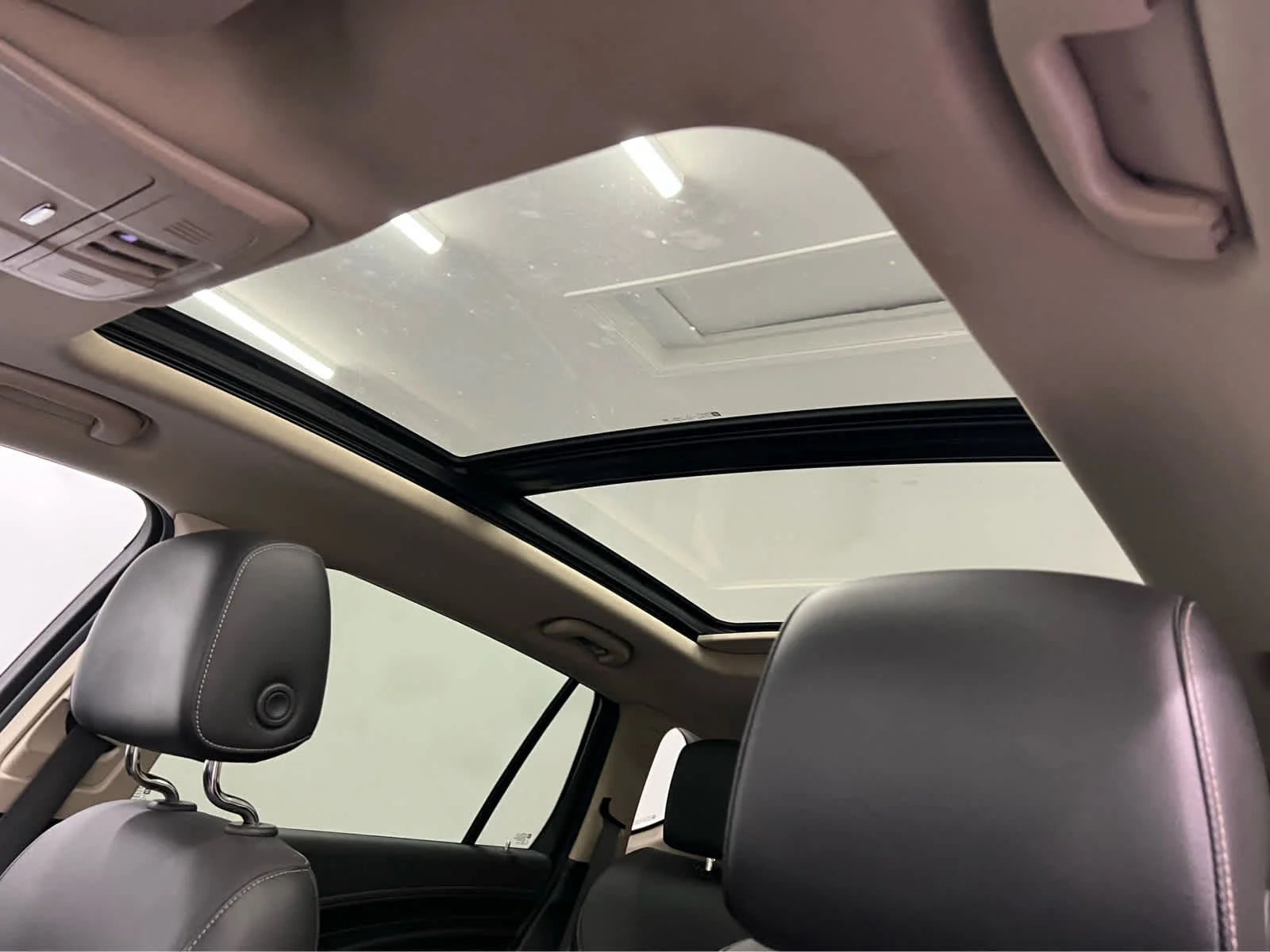Used 2016 Ebony Twilight Metallic Buick Premium I image 29