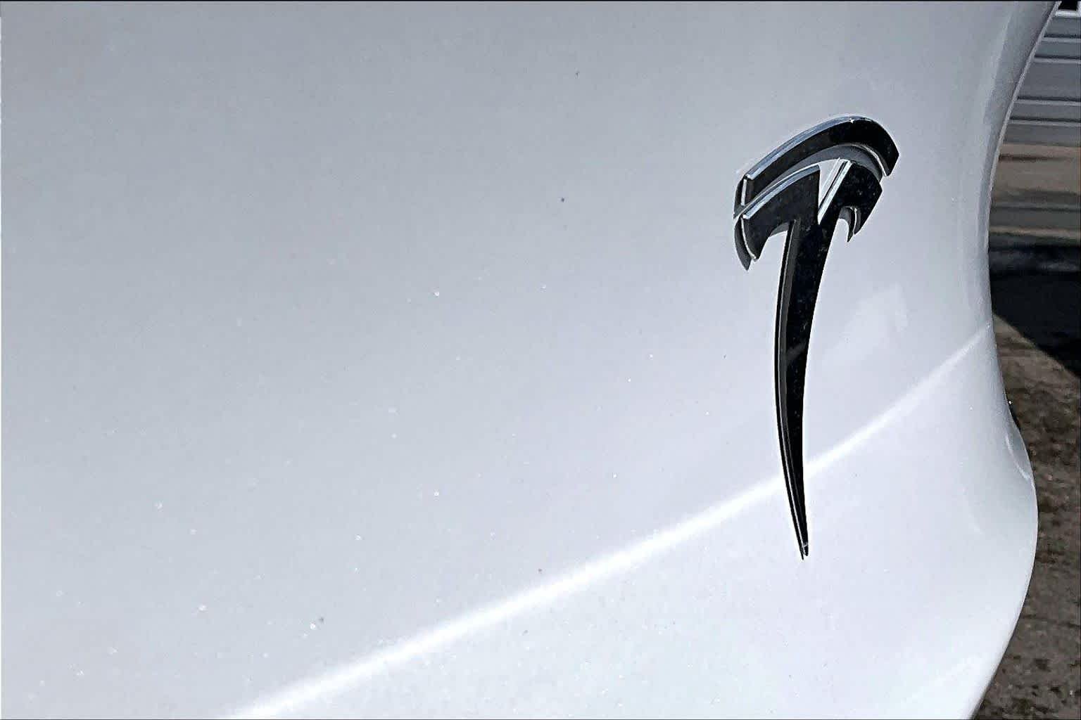 Used 2021 Pearl White Multi-Coat Tesla Long Range image 32