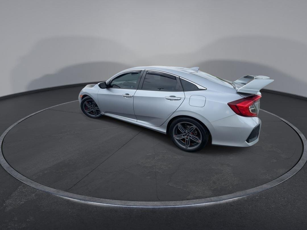 Used 2017 Lunar Silver Metallic Honda Si image 6