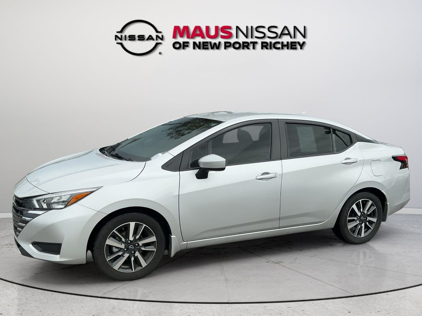Certified Used 2025 Silver Nissan 1.6 SV image 4