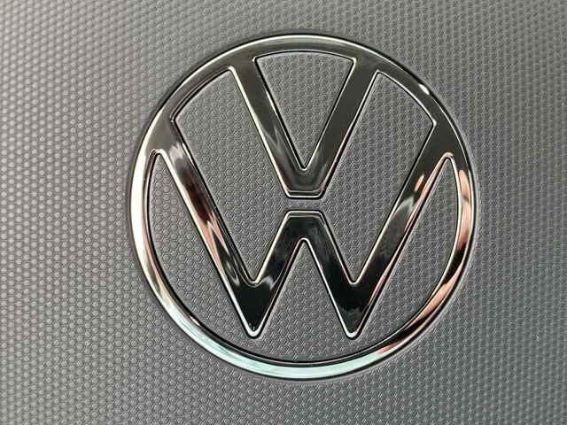 2025 Volkswagen Atlas SE w/Tech - Photo 21