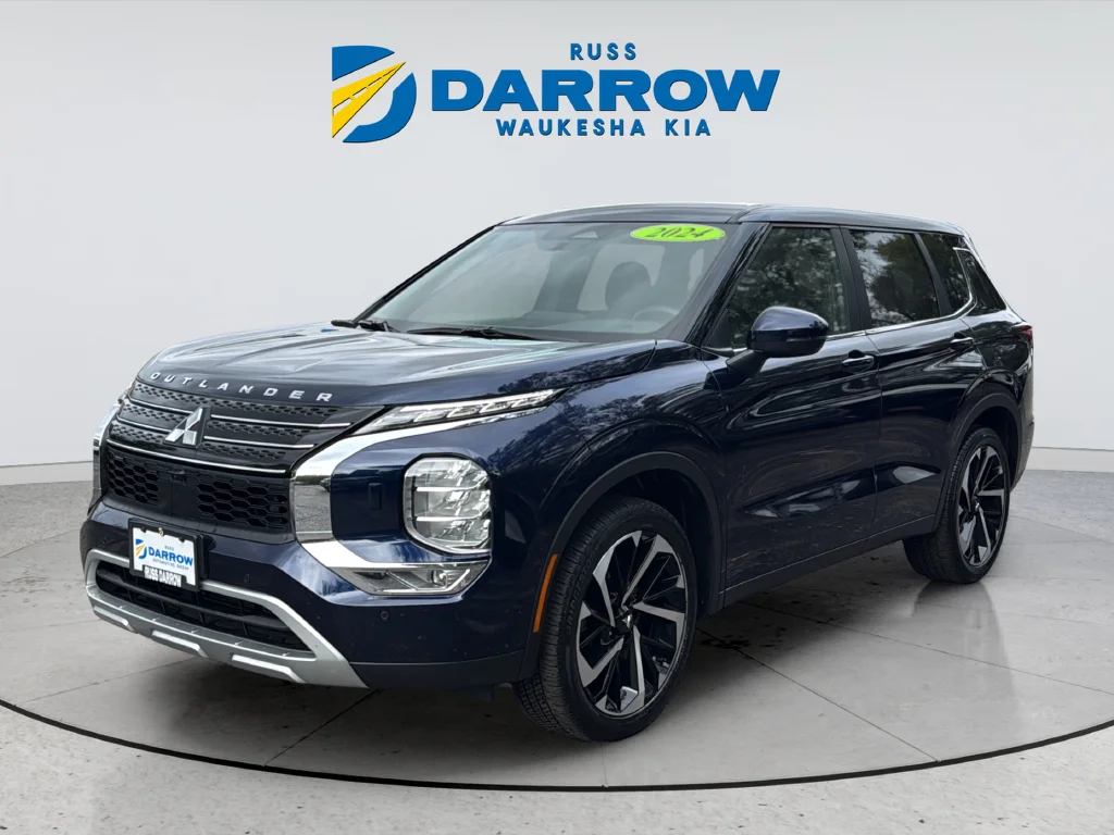 Used 2024 Blue Mitsubishi SE image 1