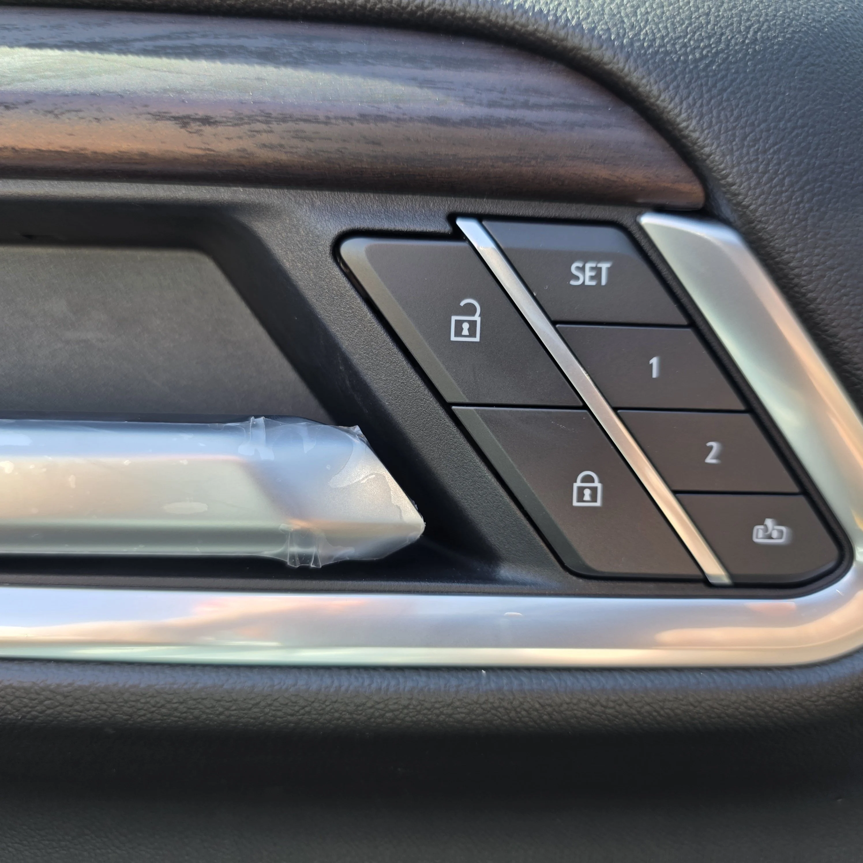 2026 GMC Sierra 1500 SLT - Photo 20