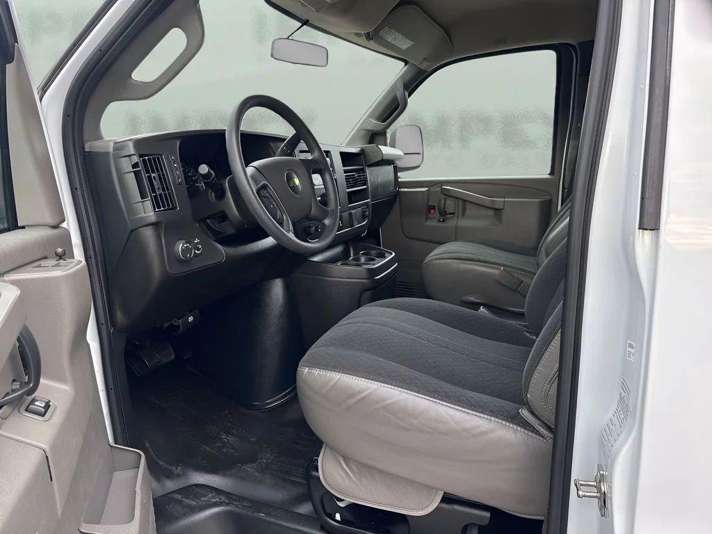 Used 2024 White Chevrolet Work Van image 9