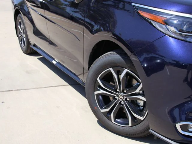 New 2026  Toyota Platinum image 2