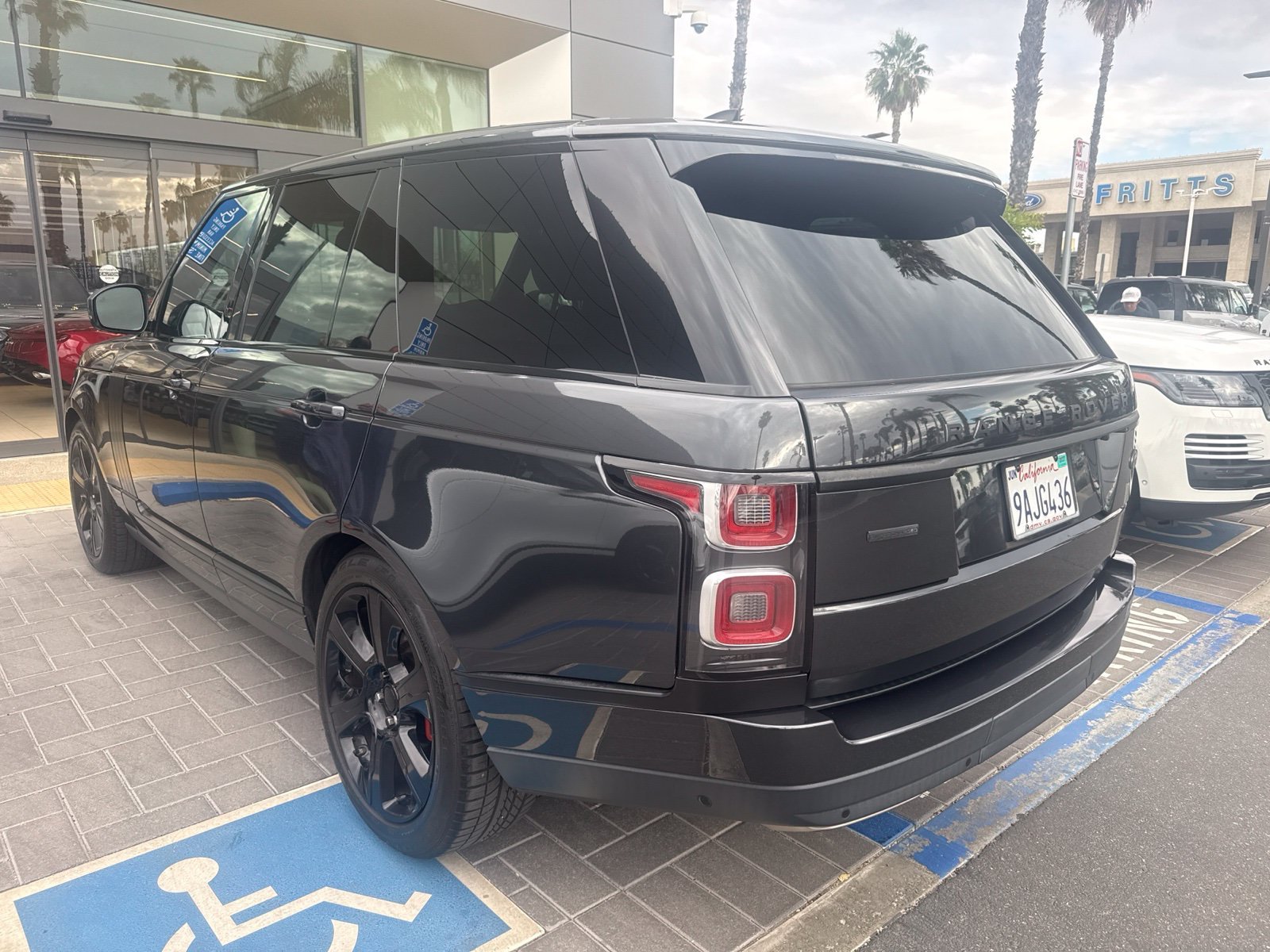 Used 2019 Gray Land Rover 5.0L V8 Supercharged image 7