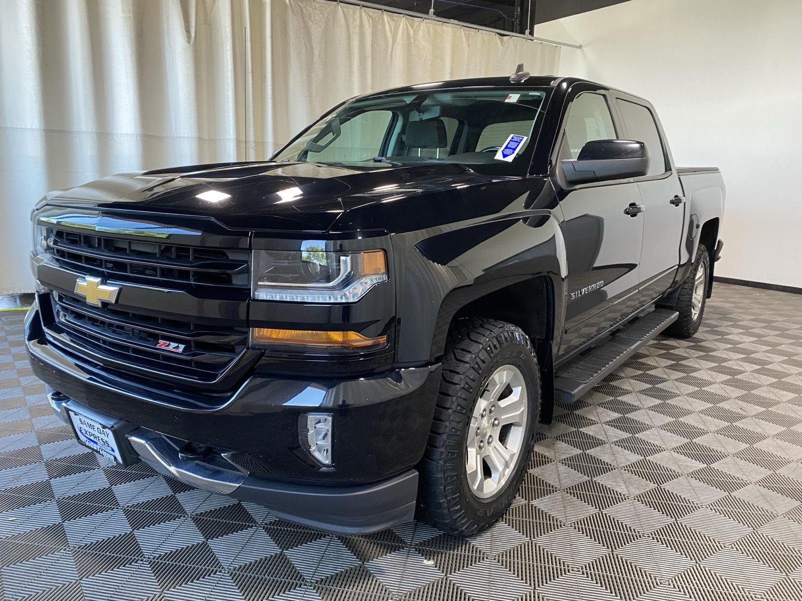 Used 2018 Black Chevrolet LT image 6