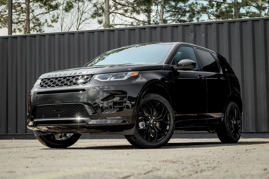 2026 Land Rover Discovery Sport 2.0 Landmark Edition's photo