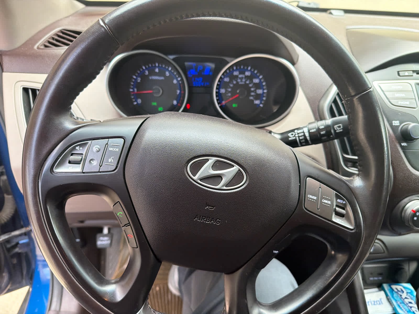 Used 2015 Laguna Blue Mica Hyundai SE image 5