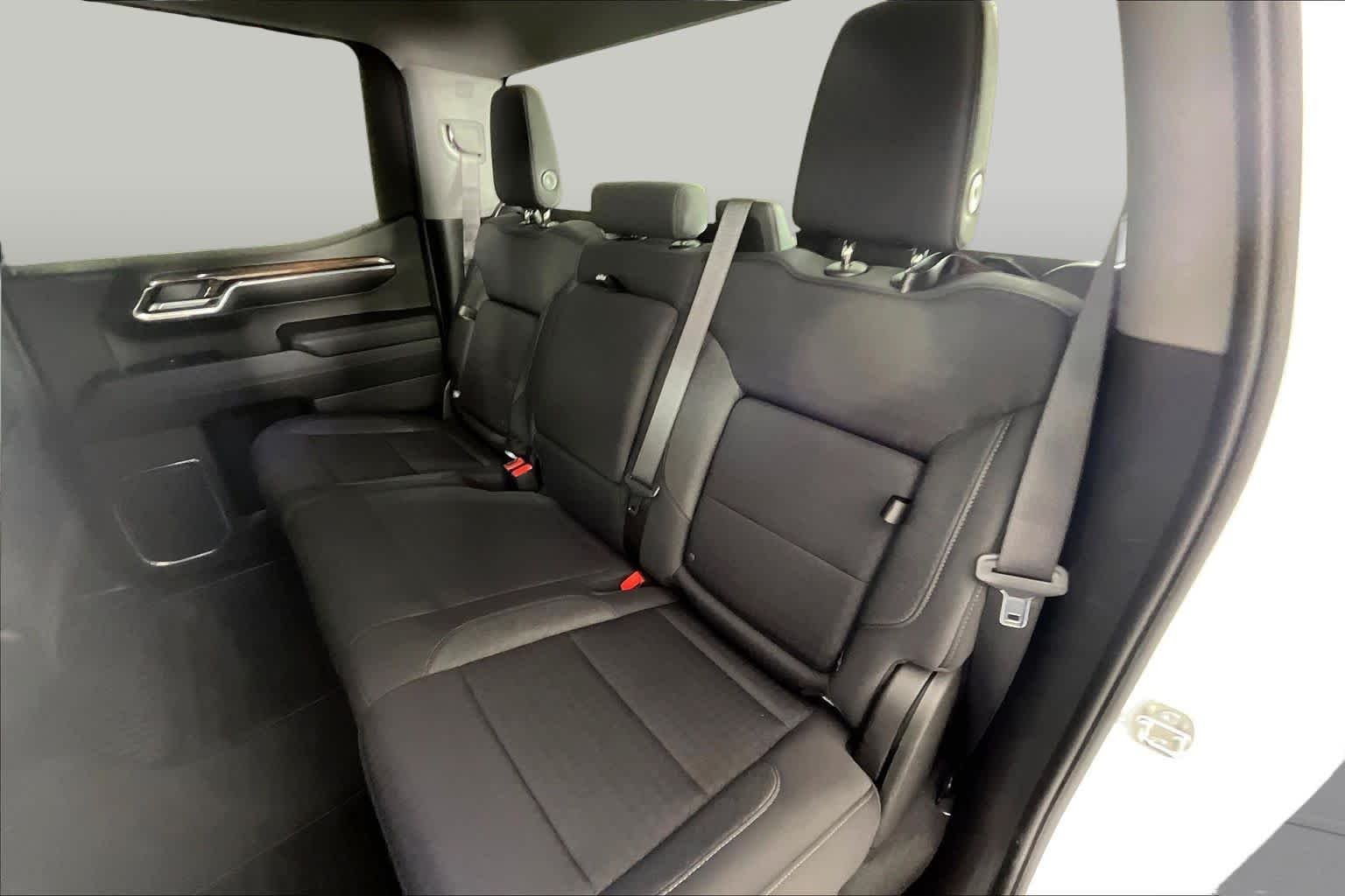 2024 GMC Sierra 1500 Elevation - Photo 19
