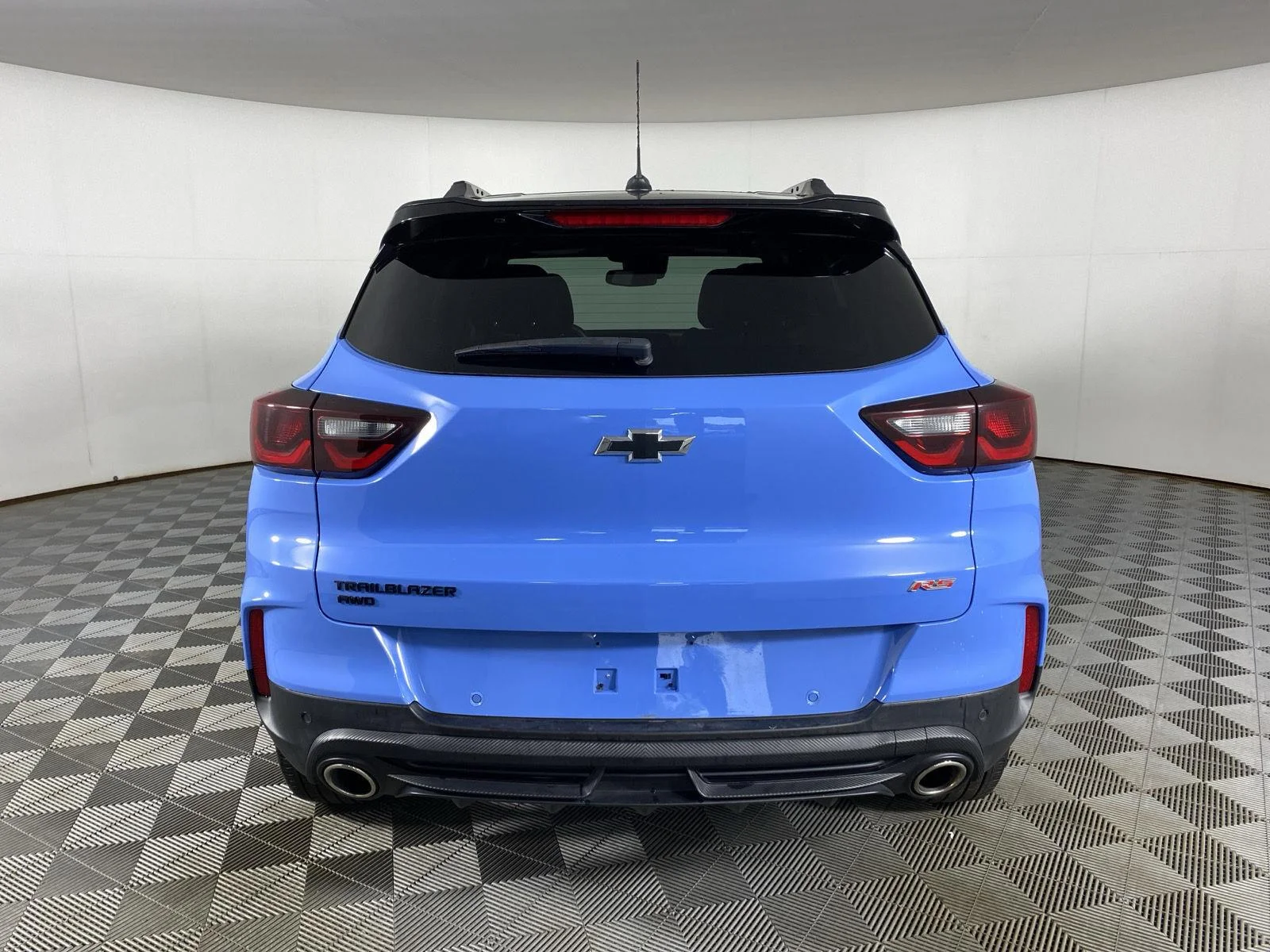 Used 2024 Fountain Blue Chevrolet RS image 6