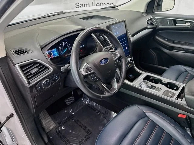 Certified Used 2022 Oxford White Ford SEL image 9