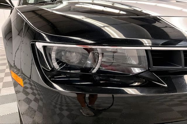Used 2015 Black Chevrolet SS image 31