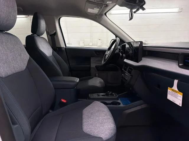 New 2026 Oxford White Ford XLT image 27