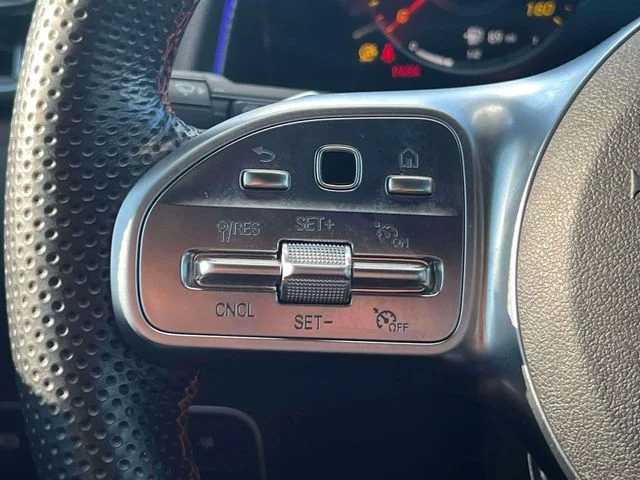 Used 2023 Gray Mercedes-Benz GLB 250 image 29