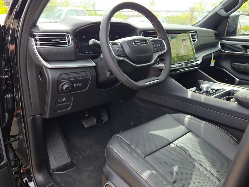 New 2026 High Gloss Black Exterior Paint Jeep  image 21