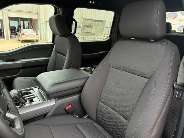 New 2026 Carbonized Gray Metallic Ford XLT image 8