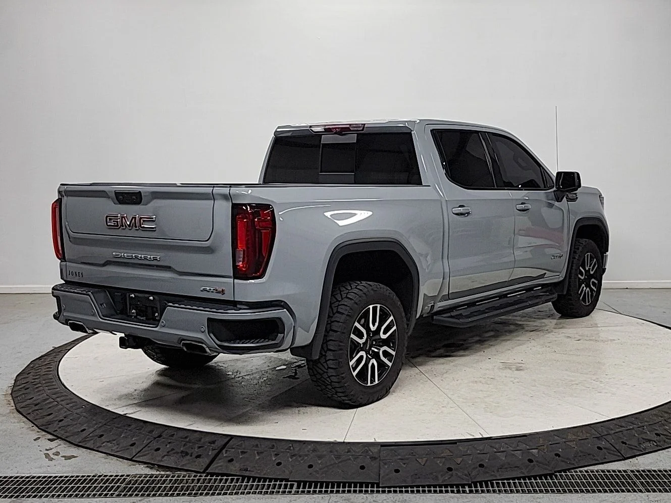 Used 2024 Gray GMC AT4 image 7