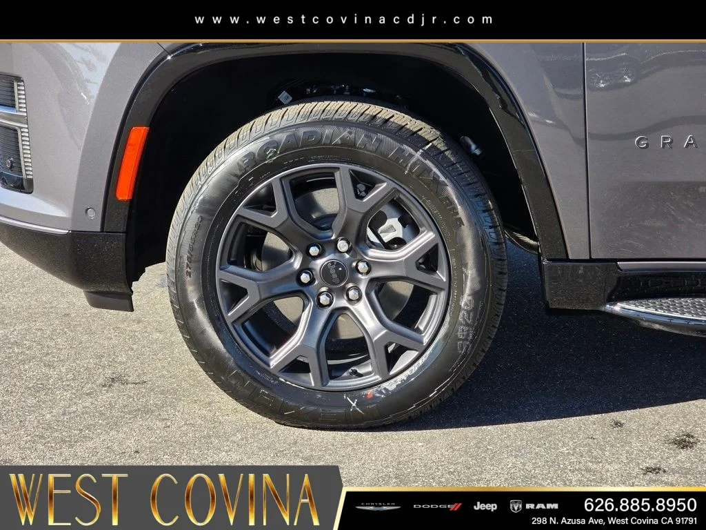 New 2026 Baltic-Gray Metallic Clear-Coat Exterior Paint Jeep Limited Altitude image 9
