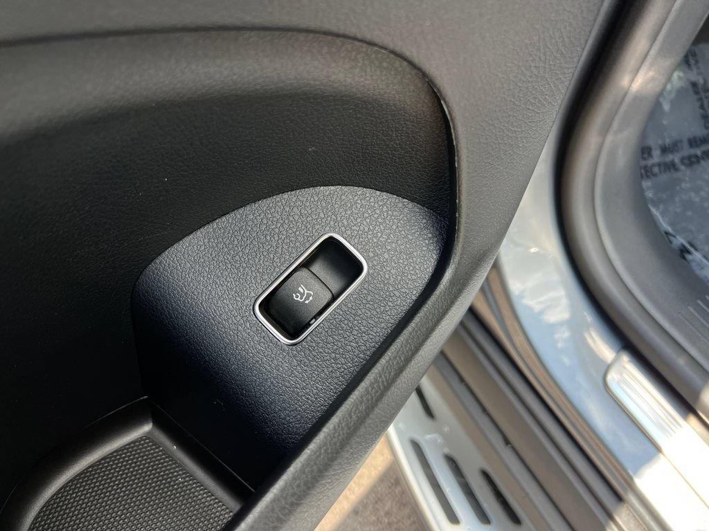 New 2026 Selenite Grey Metallic Mercedes-Benz GLS 450 image 52