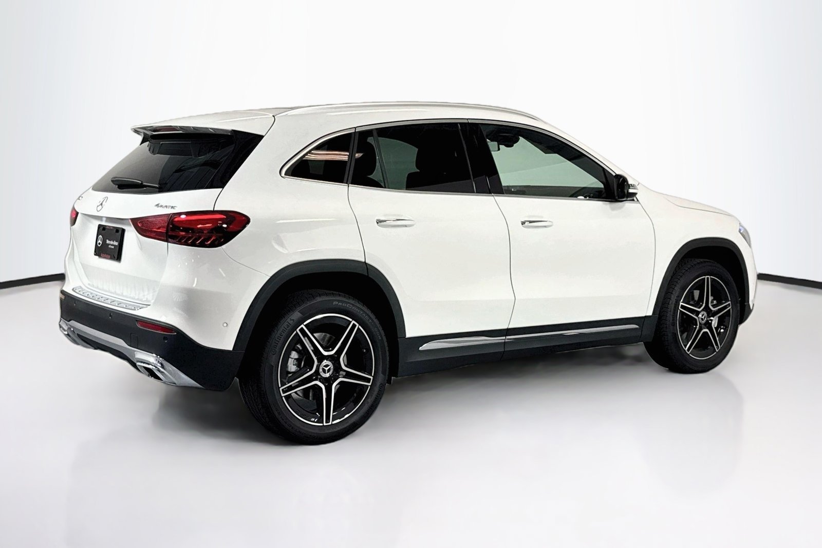 New 2026 Polar White Mercedes-Benz GLA 250 image 5