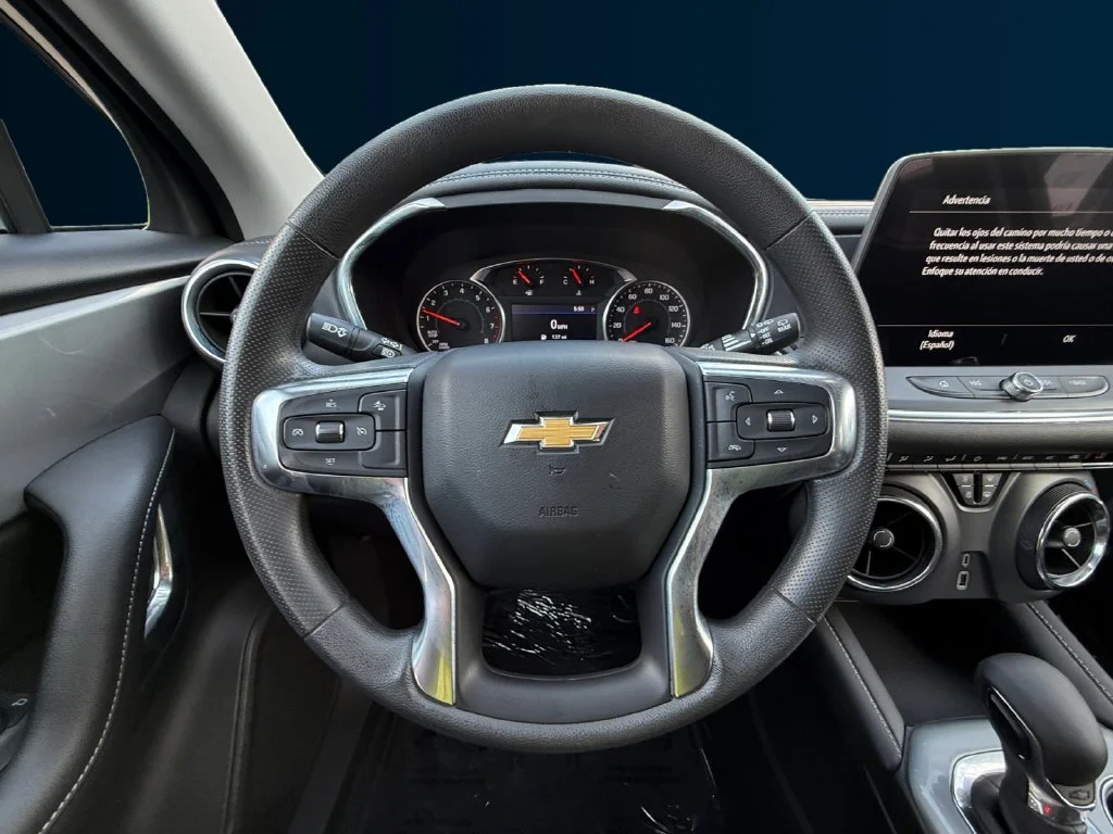 Used 2025 Gray Chevrolet LT image 13